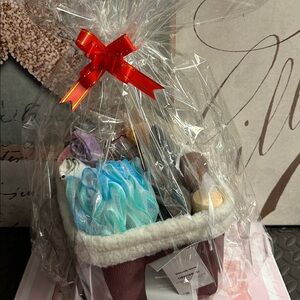 Kirklands Burgundy and Cream leather Gift Basket 🆕